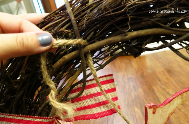 How to hang a wreath