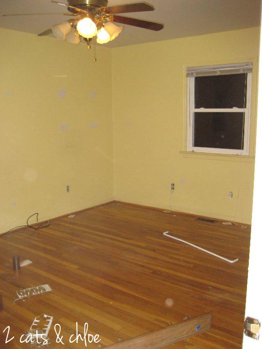 2 cats & chloe: master bedroom before