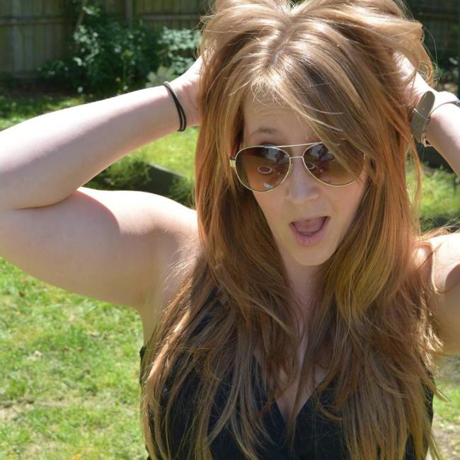 2 cats & chloe:  Monat - volume - thick, long hair 