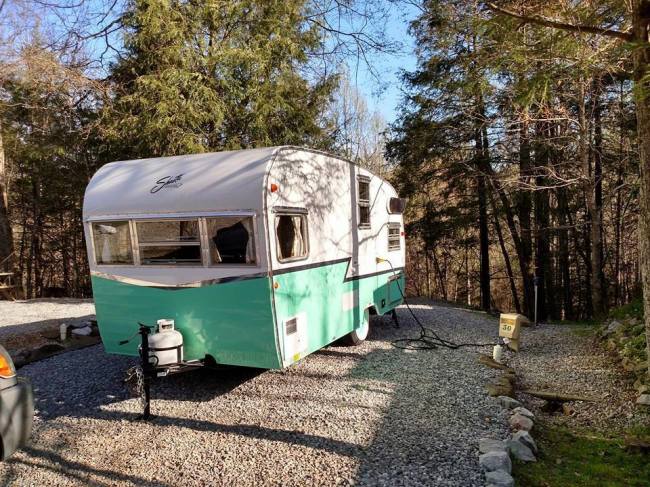 2 cats & chloe: vintage shasta adventure