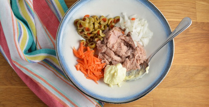 Tuna Salad Cucumber Bites  //  Whole30 + Paleo