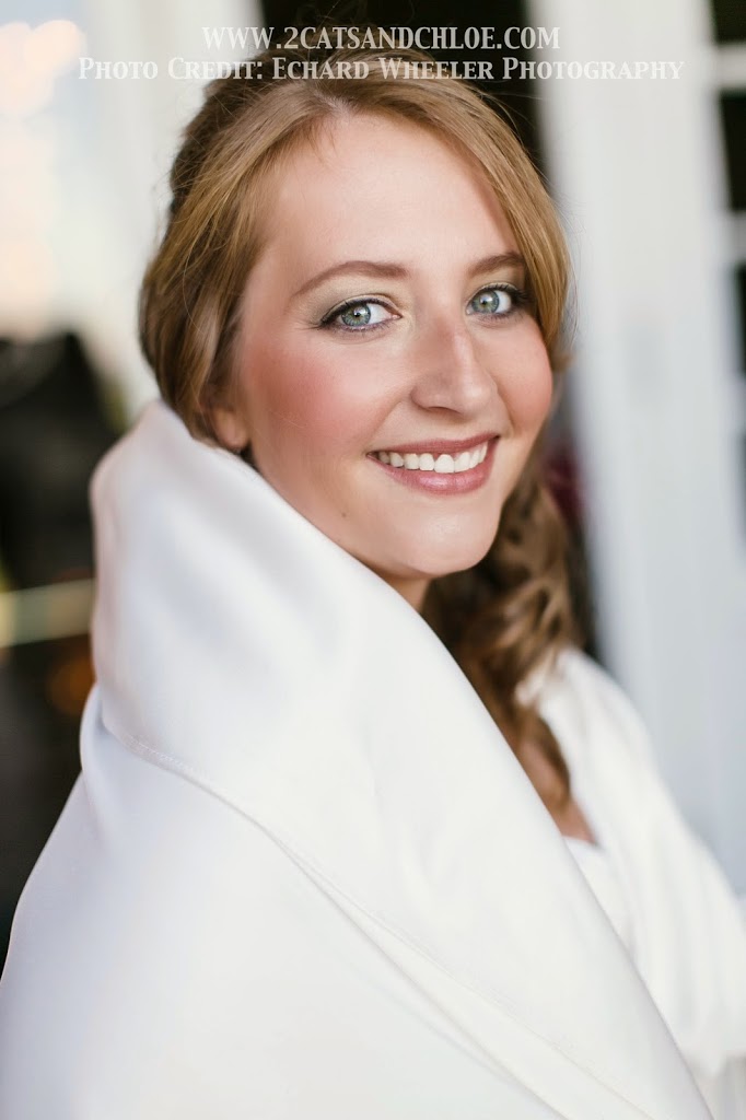 How to use your wedding dress as a cape! How to use your wedding dress as a cape!