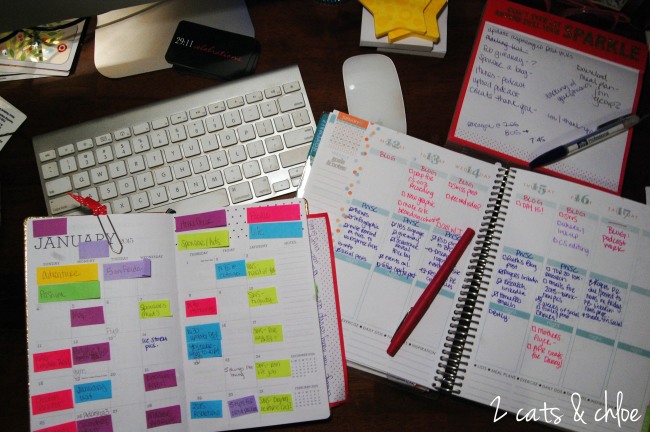 2 cats & chloe: How to stay organized as a blogger // erin condren for bloggers // calendars for bloggers