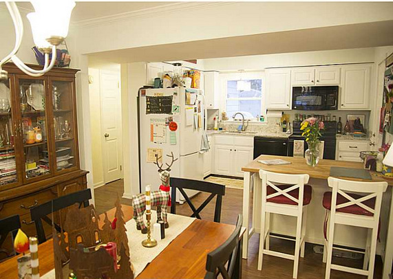 2 cats & chloe: Updated Dining Room to Kitchen View